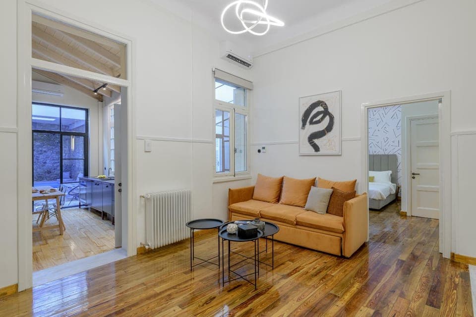 Communal lounge/ TV room, Living room