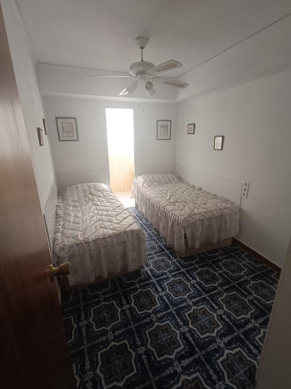 Bed, Balcony/Terrace, Photo of the whole room, Bedroom