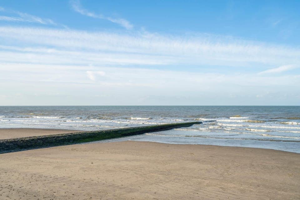 Nearby landmark, Natural landscape, Beach