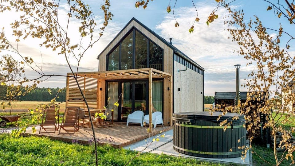 Property building, Off site, Day, Neighbourhood, Natural landscape, Summer, Hot Tub, Beach, On site, Sea view, Sea view, Area and facilities, Area and facilities, Location, Sunset, Parking, sunbed