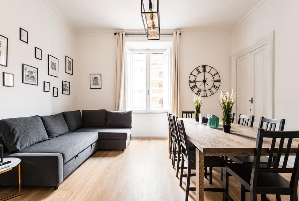 Living room, Dining area