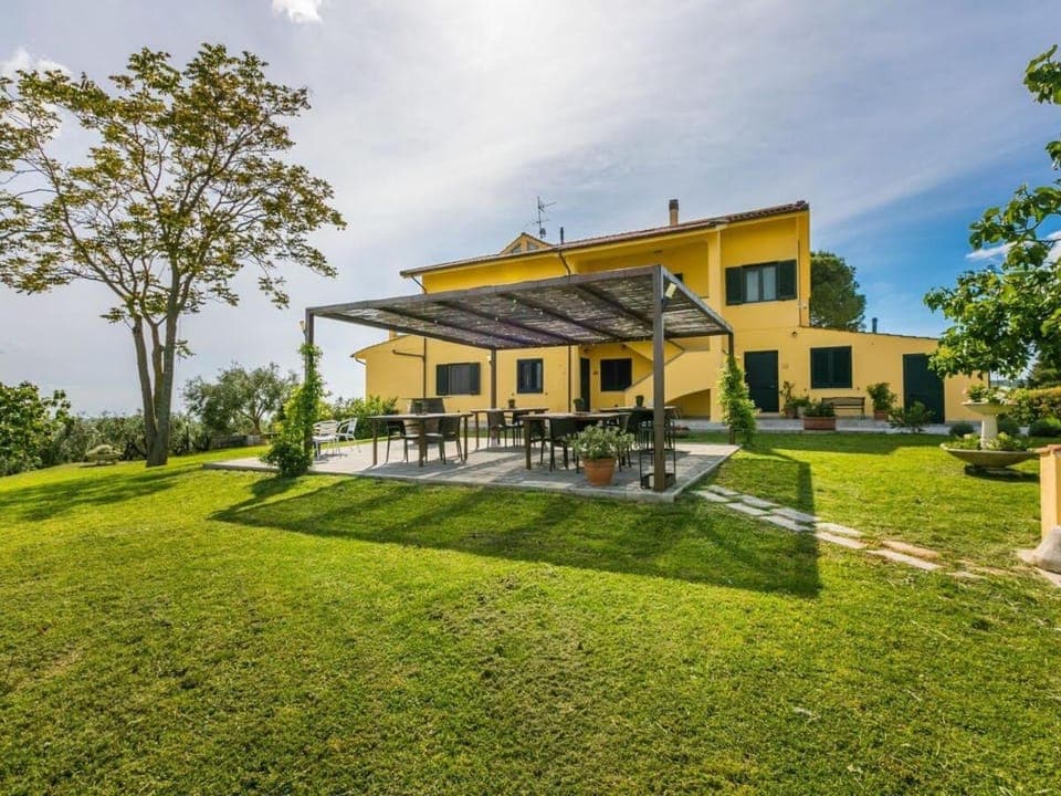 Property building, Natural landscape, Garden, Garden view