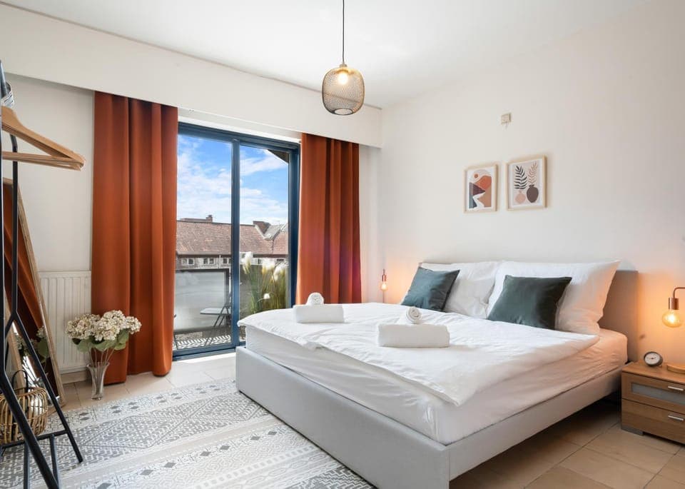 Bed, Photo of the whole room, Bedroom, wardrobe