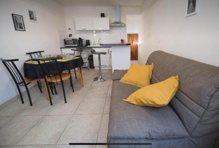 Living room, Dining area