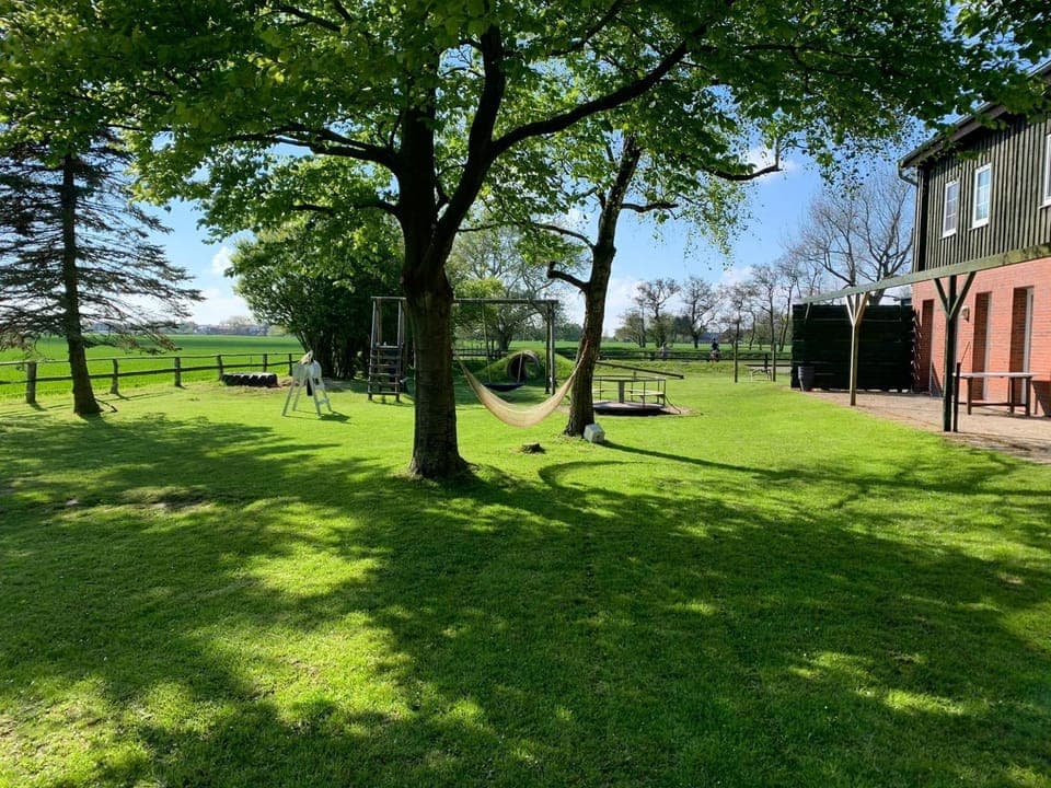 Property building, Garden