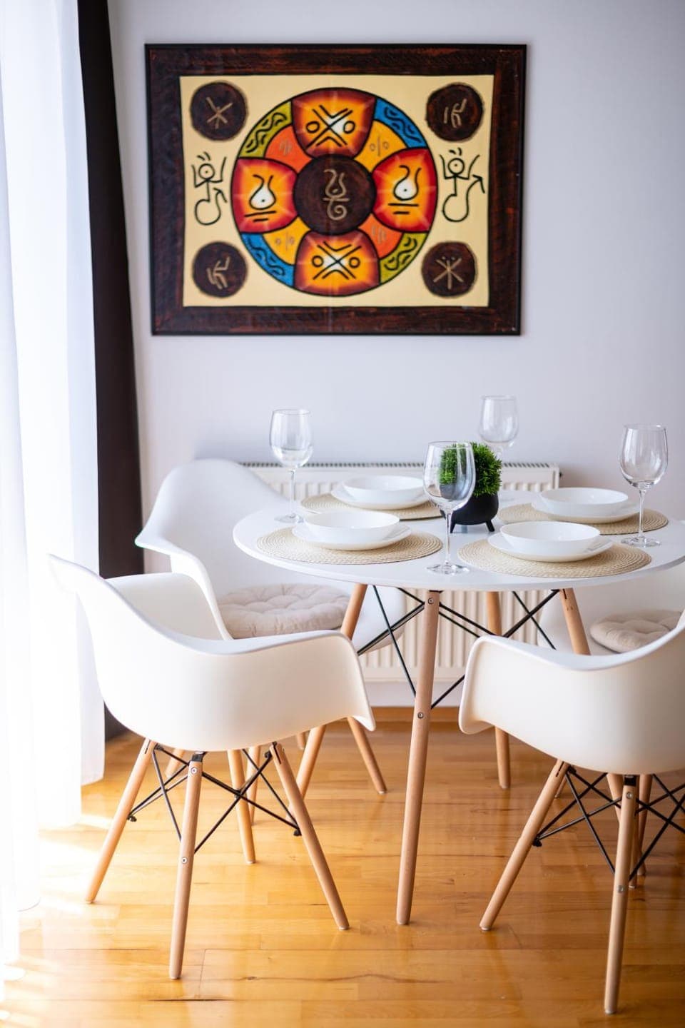 Living room, Dining area