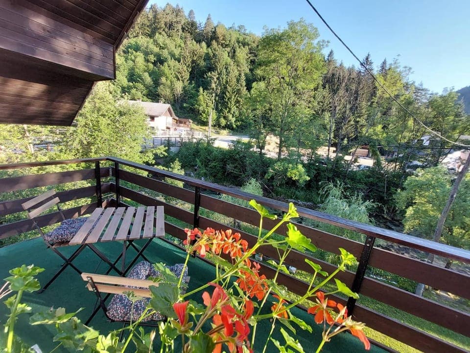 Balcony/Terrace, Garden view, River view