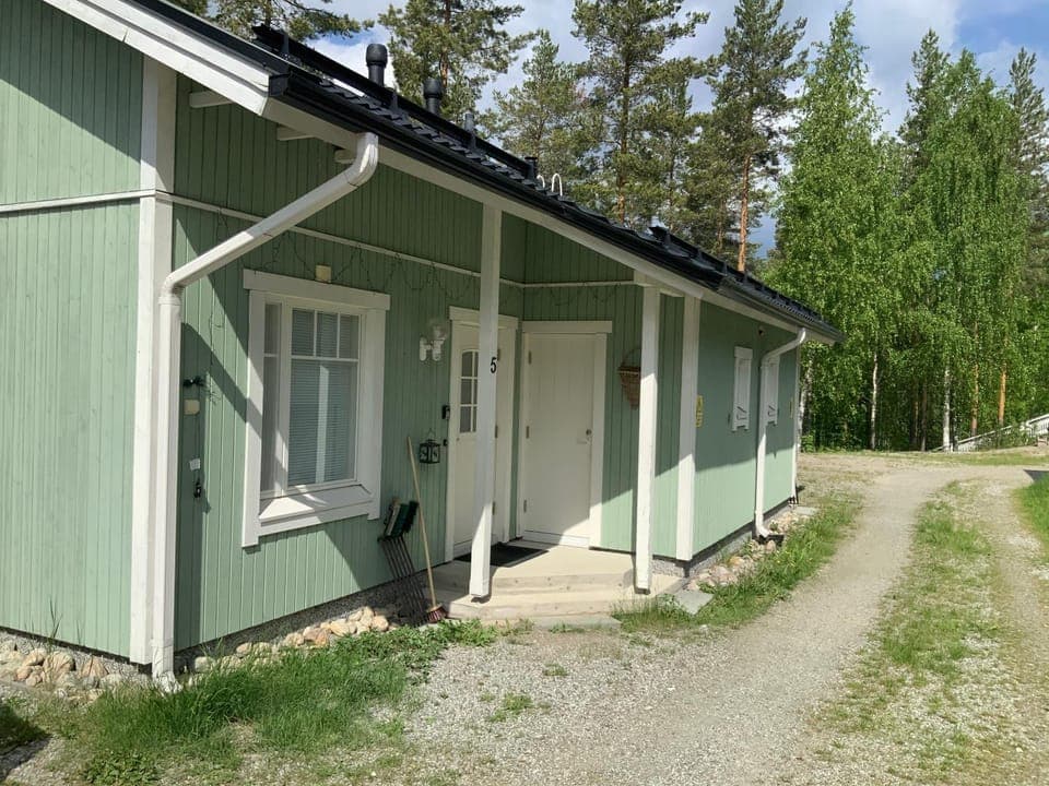 Saunaharju 5 järven rannalla Apartment in Finland