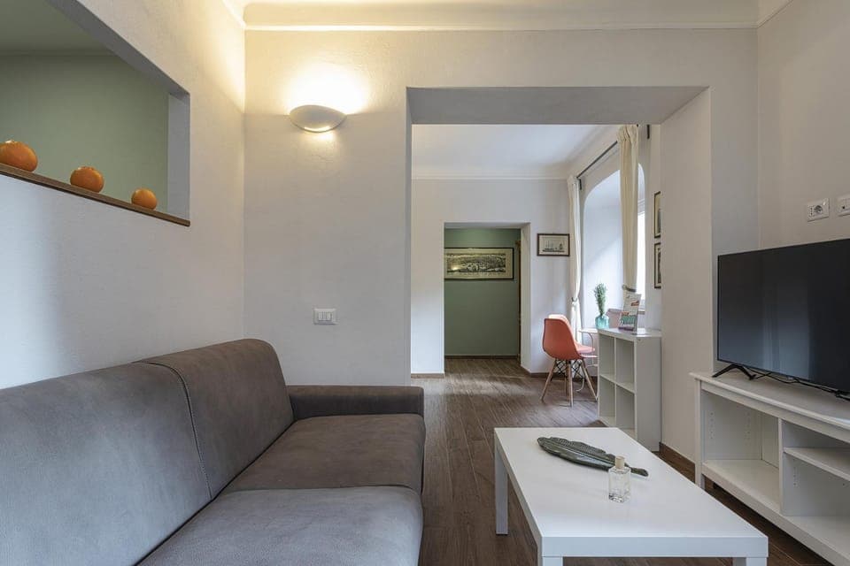 Communal lounge/ TV room, Living room