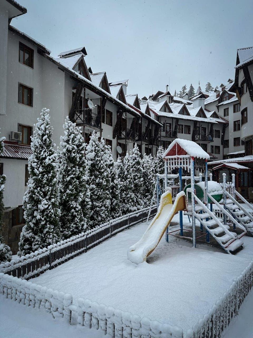 Day, Winter, Children play ground, View (from property/room), City view, Inner courtyard view