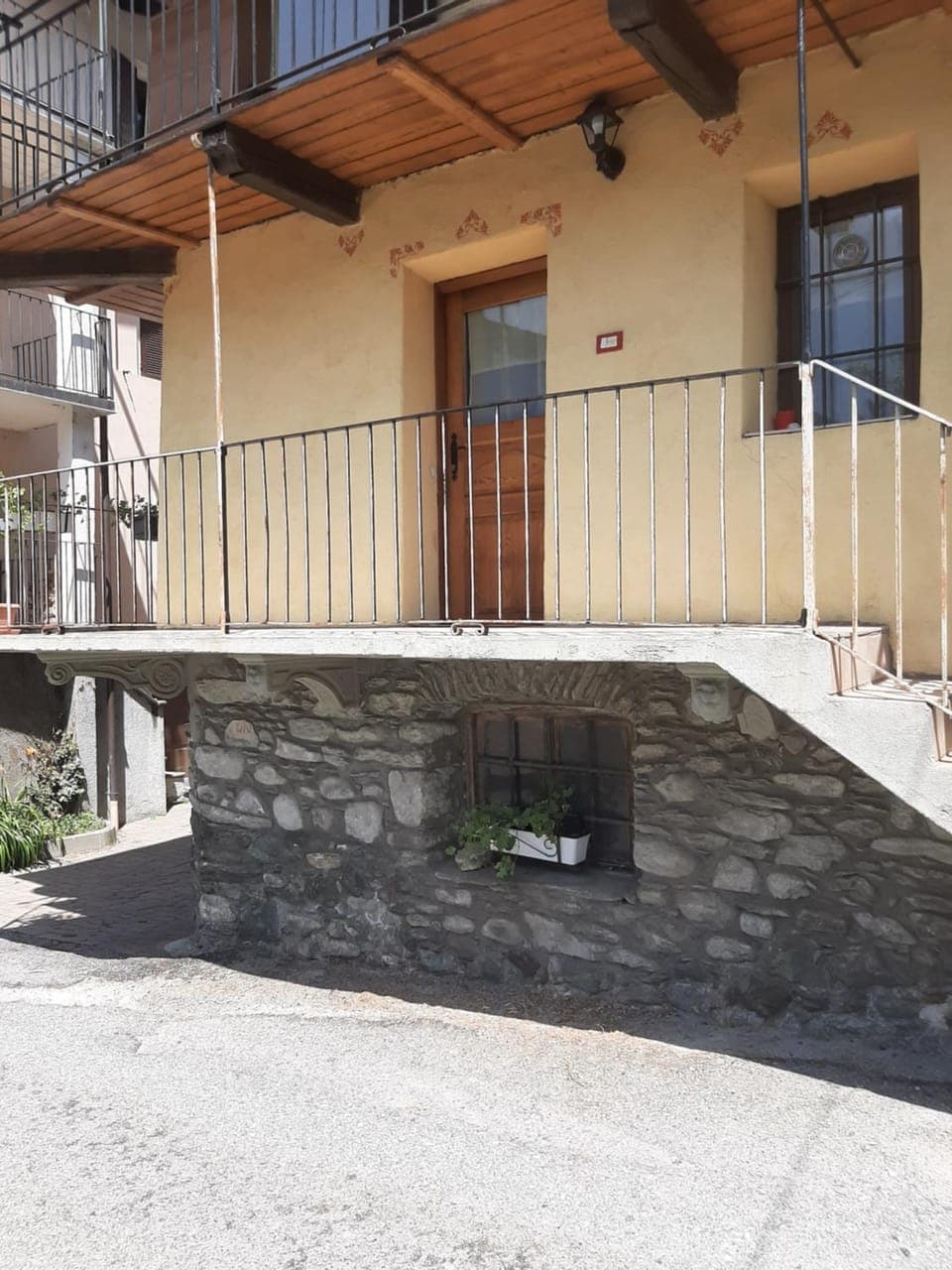 Property building, Facade/entrance