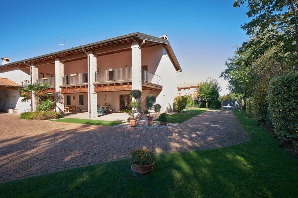 Property building, Garden