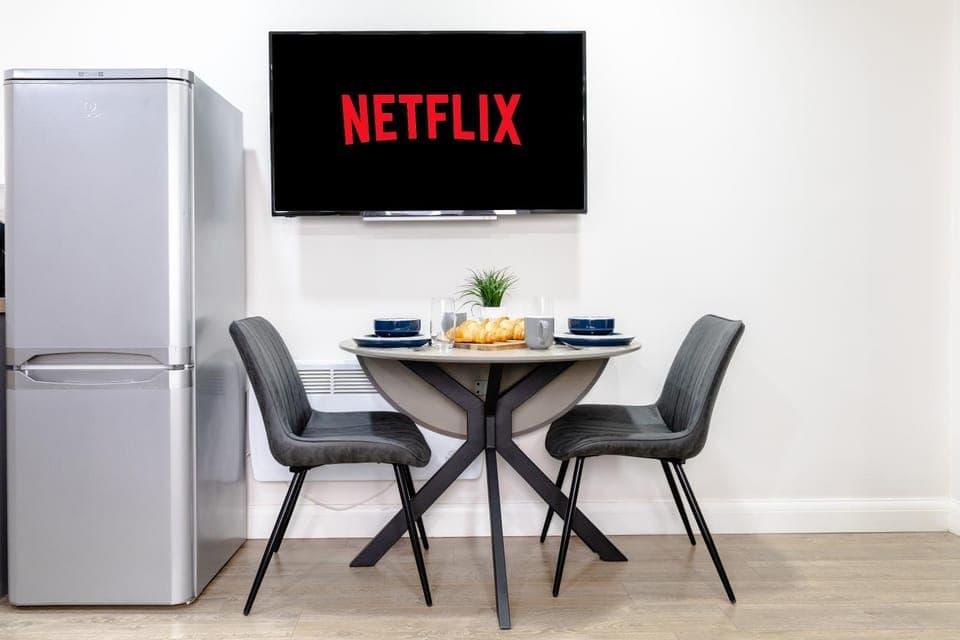 TV and multimedia, Dining area