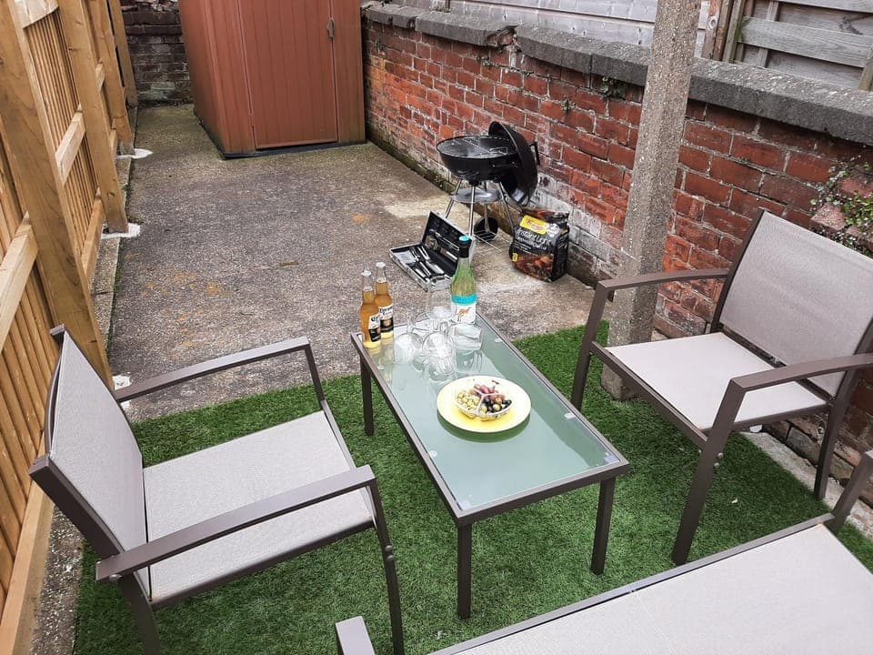 BBQ facilities, Garden