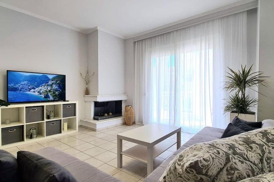 TV and multimedia, Living room, Seating area
