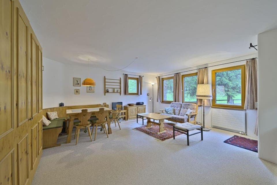 Communal lounge/ TV room, Living room