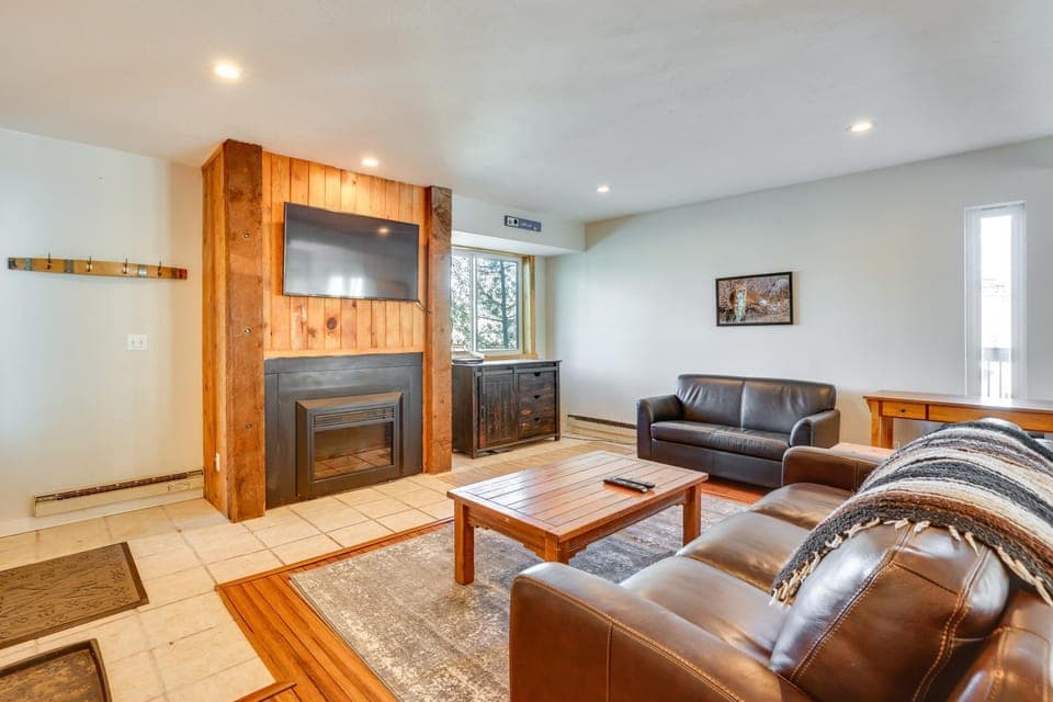 15 Mi to Slopes: Silverthorne Getaway! House in Wildernest