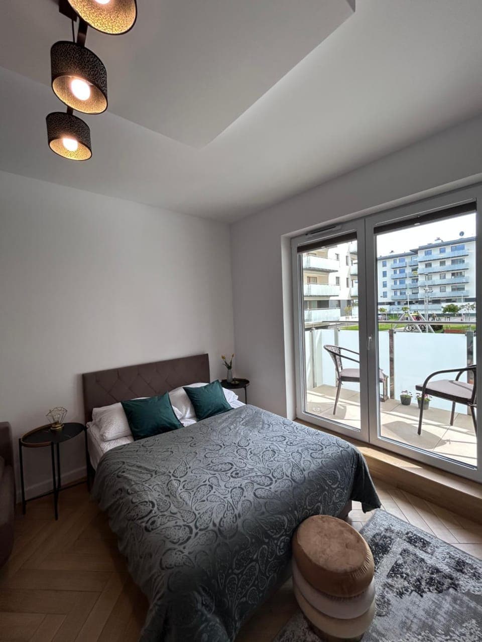 Bed, View (from property/room), Balcony/Terrace, Living room, Seating area, Bedroom