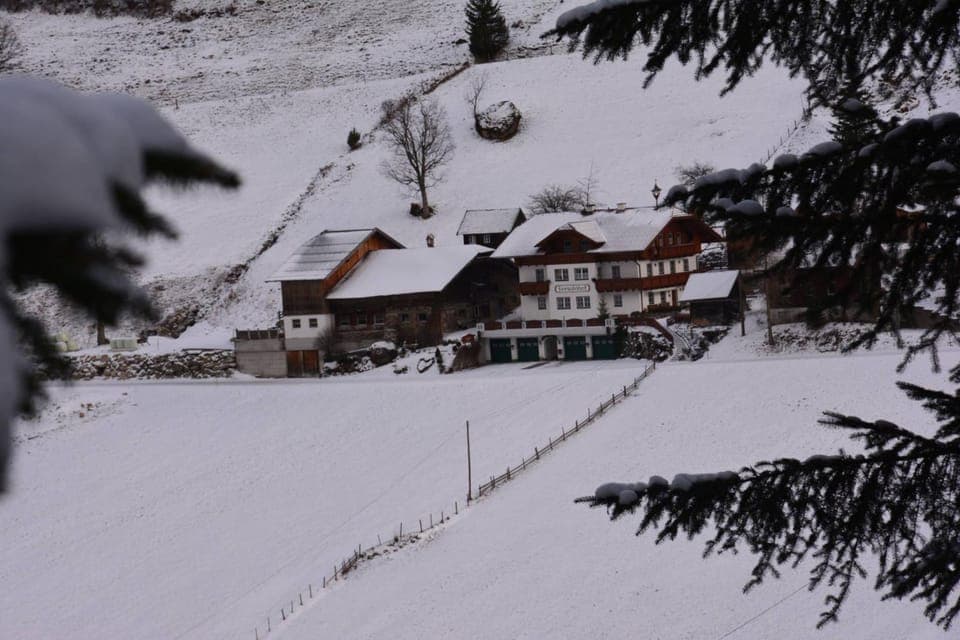 Property building, Winter