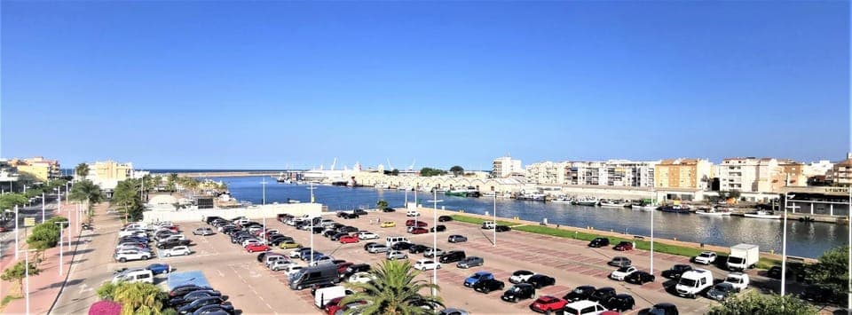 Neighbourhood, City view, Sea view, Street view
