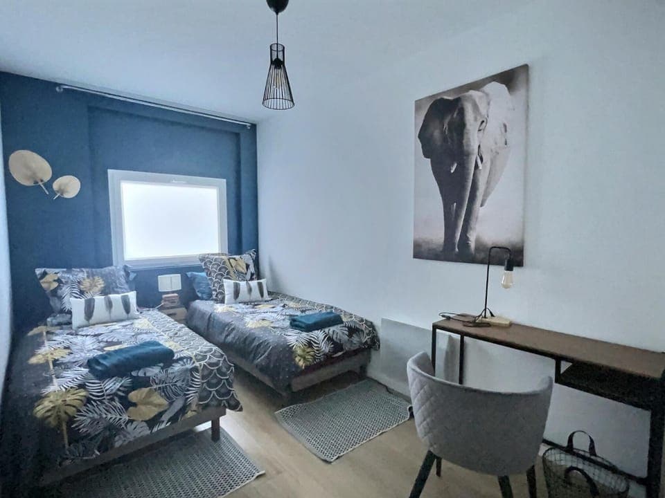 Photo of the whole room