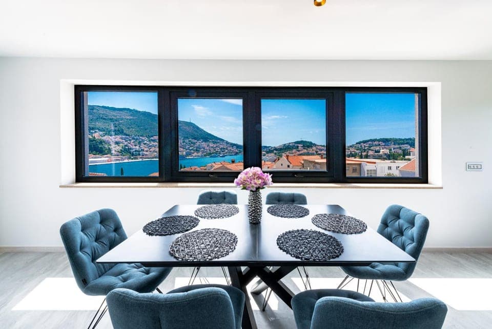 Dining area, Sea view