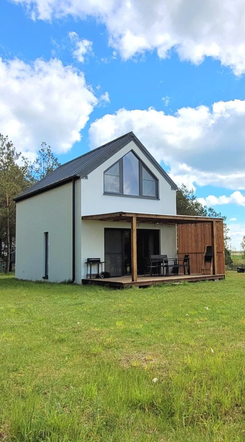 Property building, Spring, Day, Natural landscape, Garden, Garden view