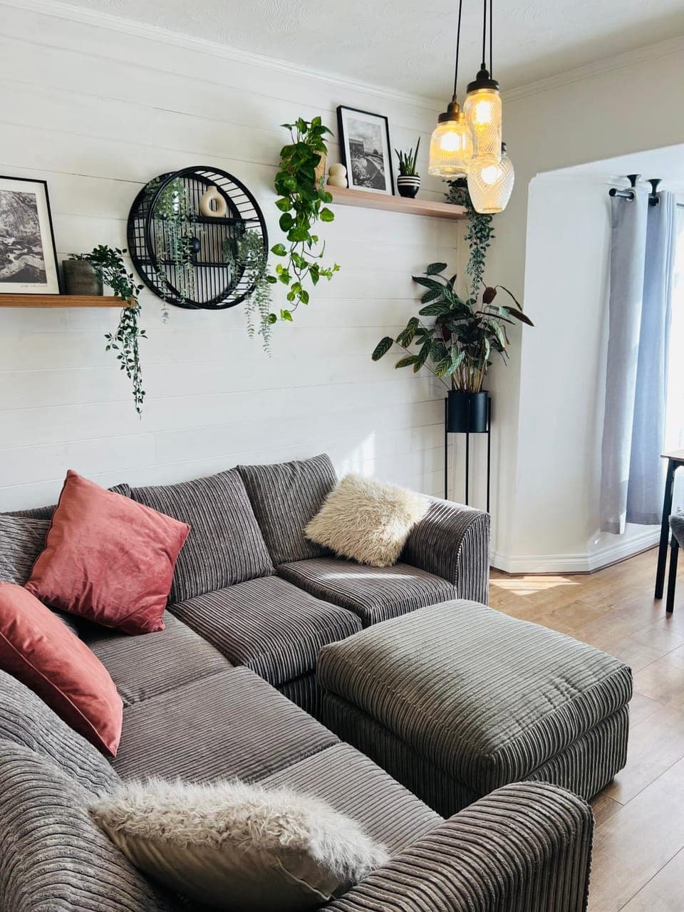 TV and multimedia, Living room, Seating area