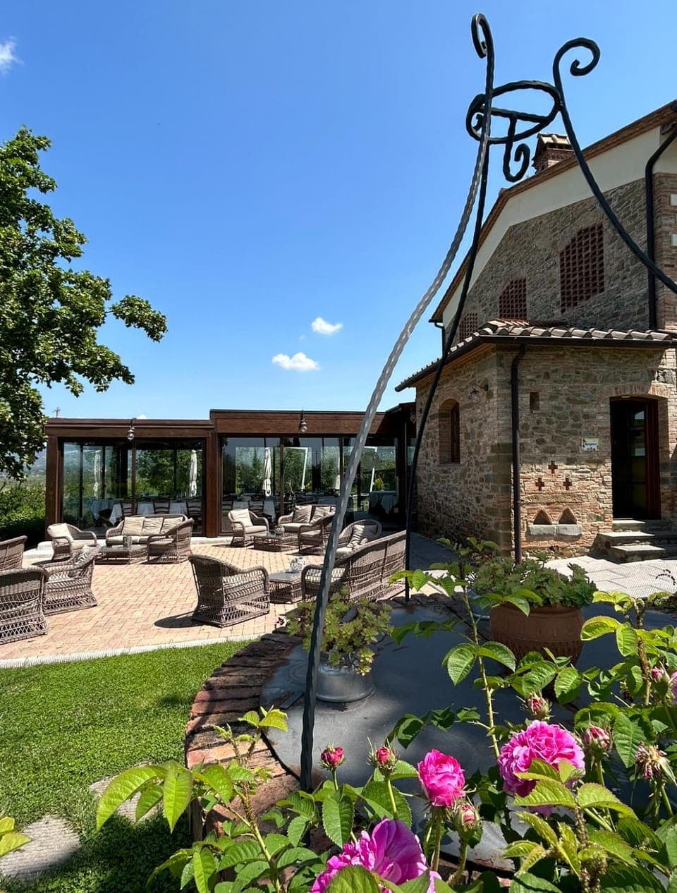 Property building, Restaurant/places to eat, Facade/entrance