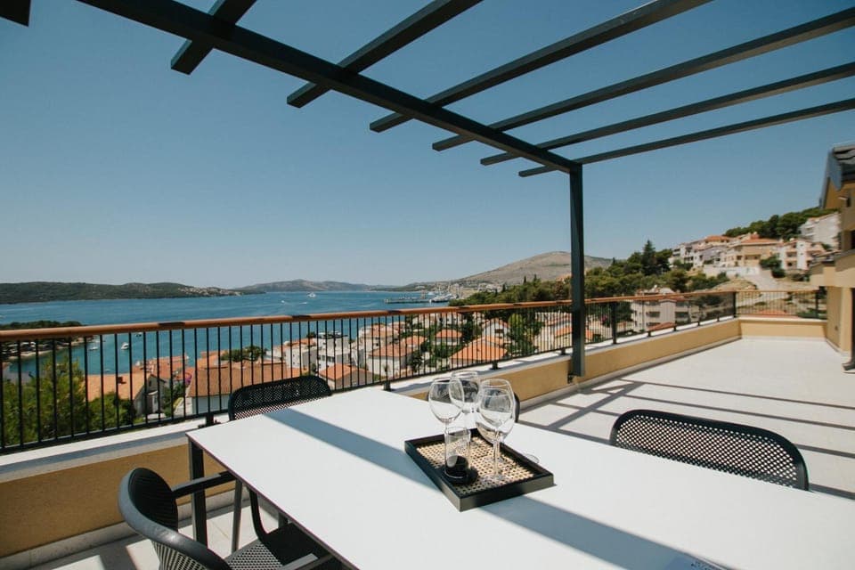 Balcony/Terrace, Landmark view, Sea view