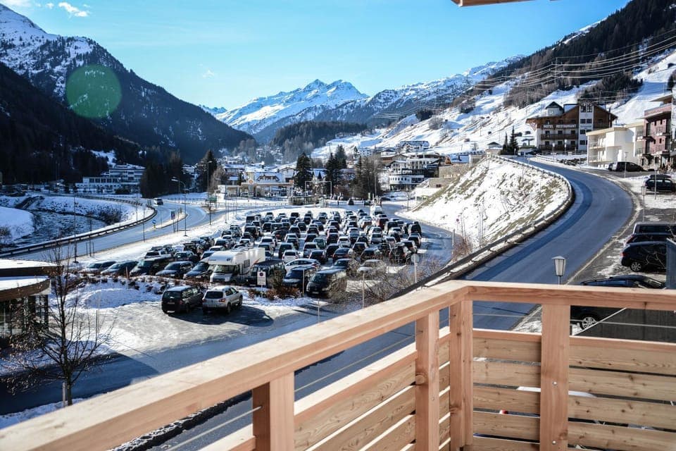 View (from property/room), Balcony/Terrace