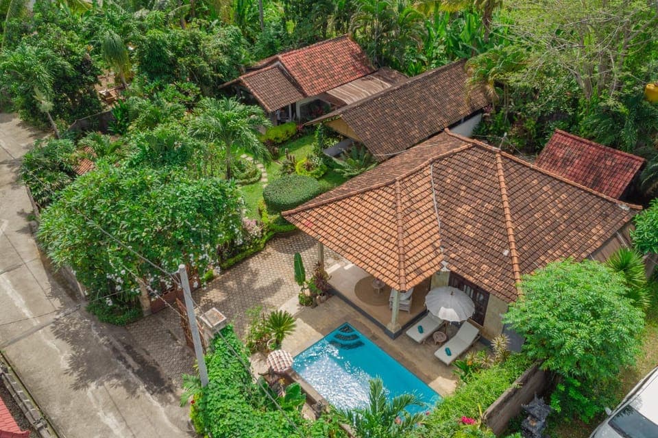 Property building, Natural landscape