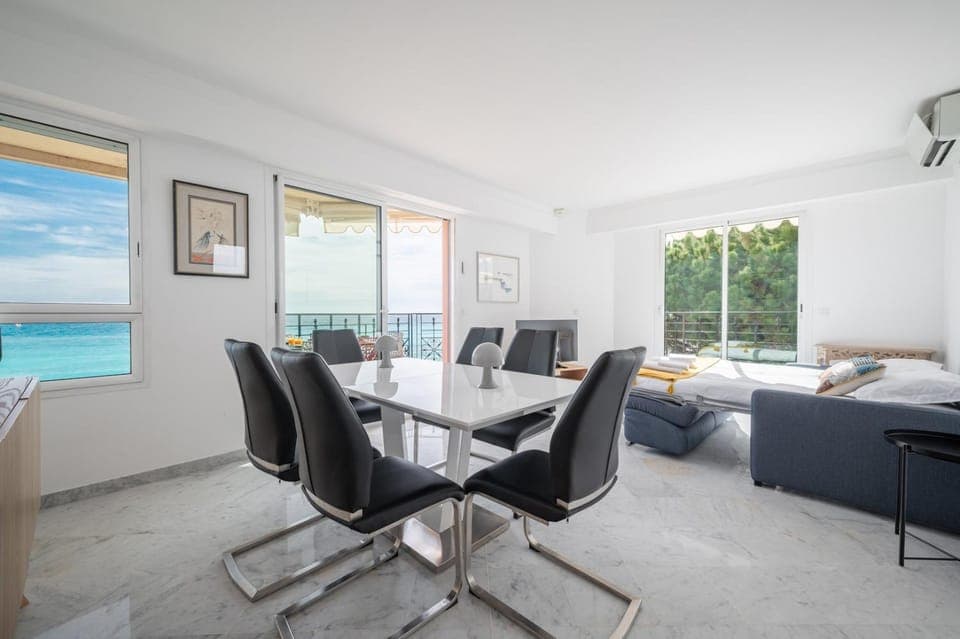 Bed, Seating area, Sea view, air conditioner