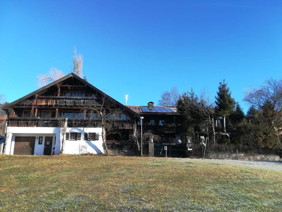 Property building, Spring