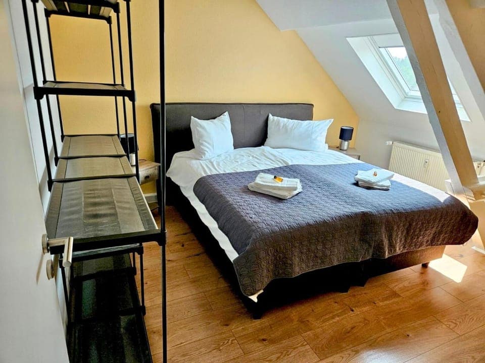 Bed, Bedroom, wardrobe