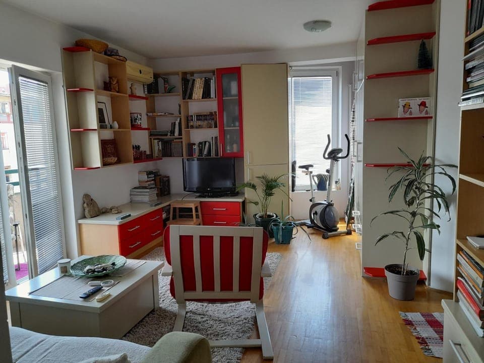 TV and multimedia, Living room, Seating area