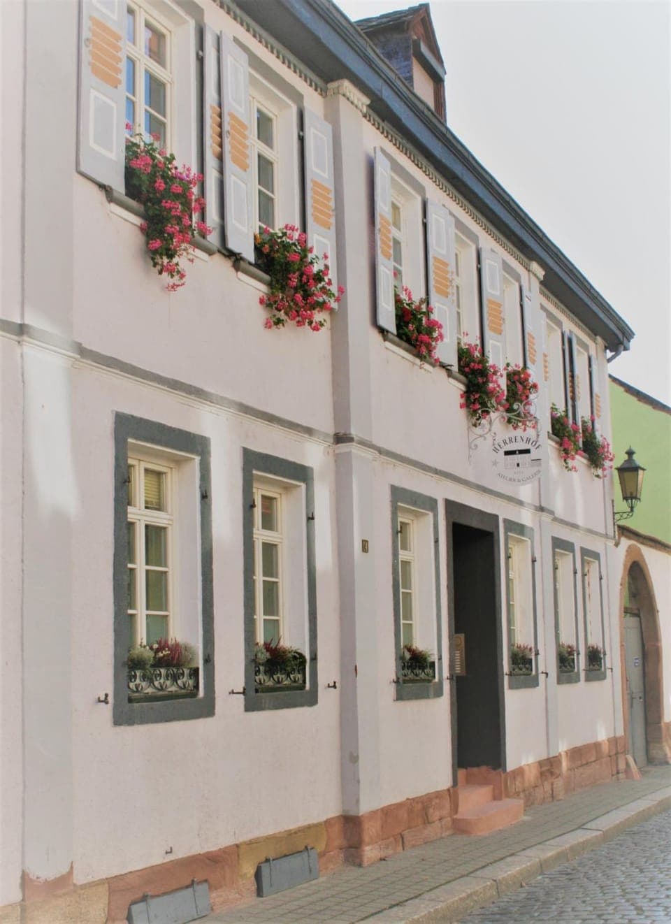 Property building, Street view