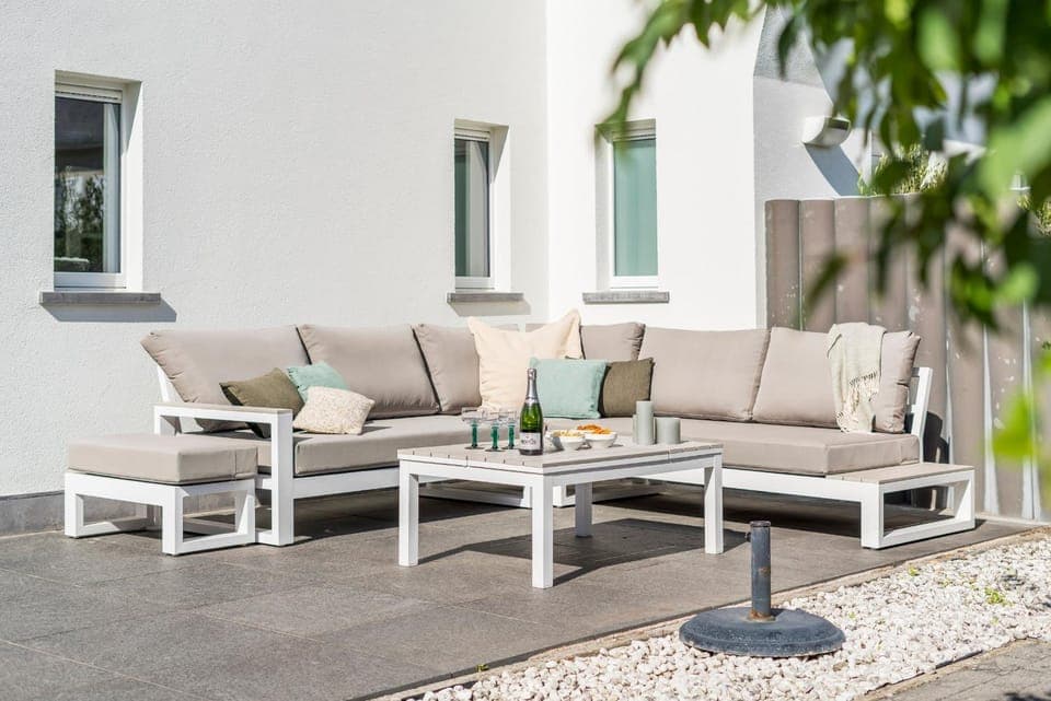 Balcony/Terrace, Balcony/Terrace, Seating area, sunbed