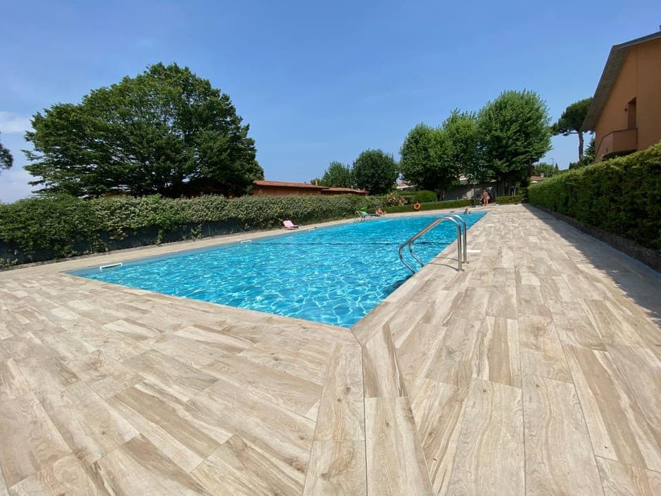 Swimming pool, Swimming pool