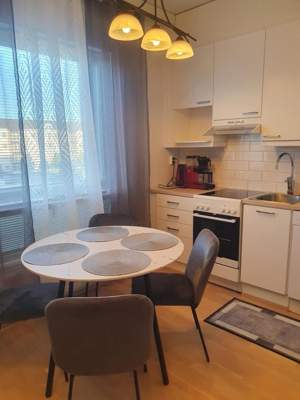 Kitchen or kitchenette, Living room