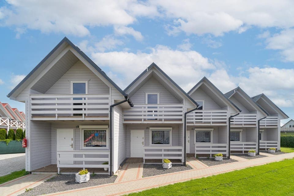 Property building, Activities, Children play ground, Garden, View (from property/room), Balcony/Terrace, Guests, Area and facilities, Meals, children, Family, locker