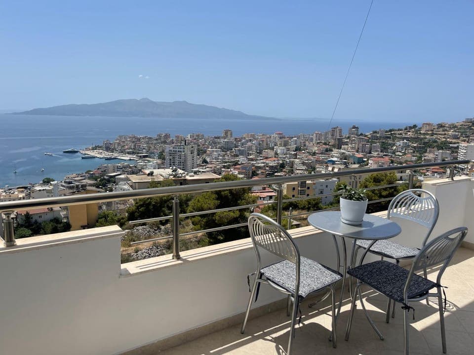 Balcony/Terrace, City view, Sea view, Street view