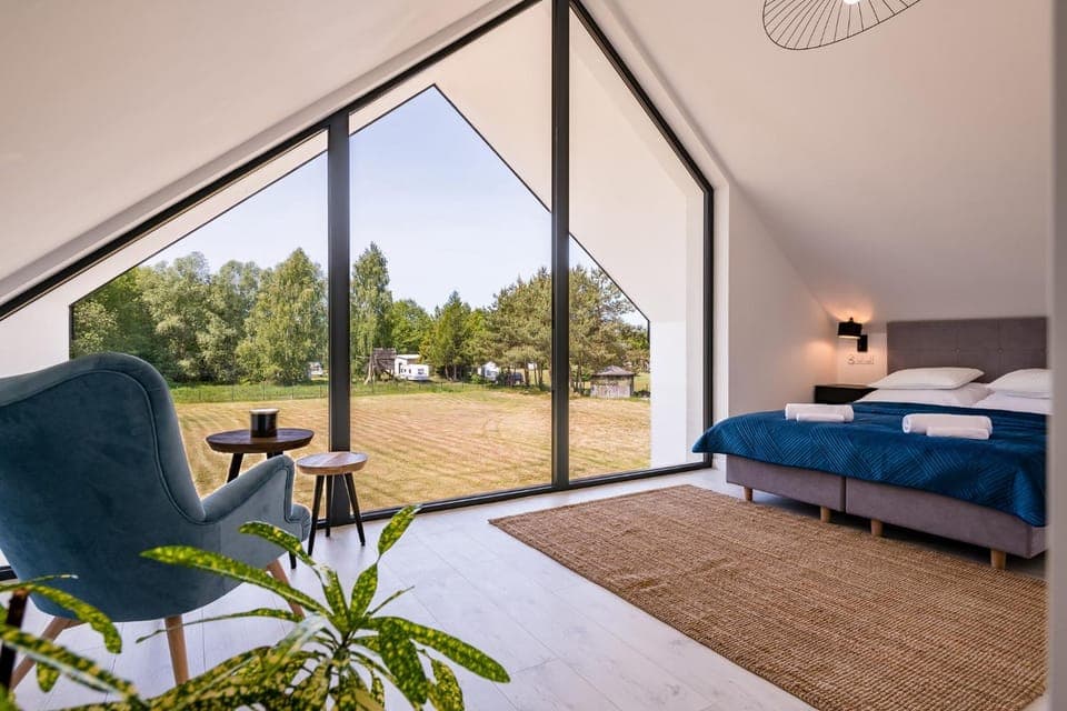 Bed, Natural landscape, Garden, View (from property/room), Photo of the whole room, Seating area, Bedroom, Garden view, hair dresser, towels, wardrobe