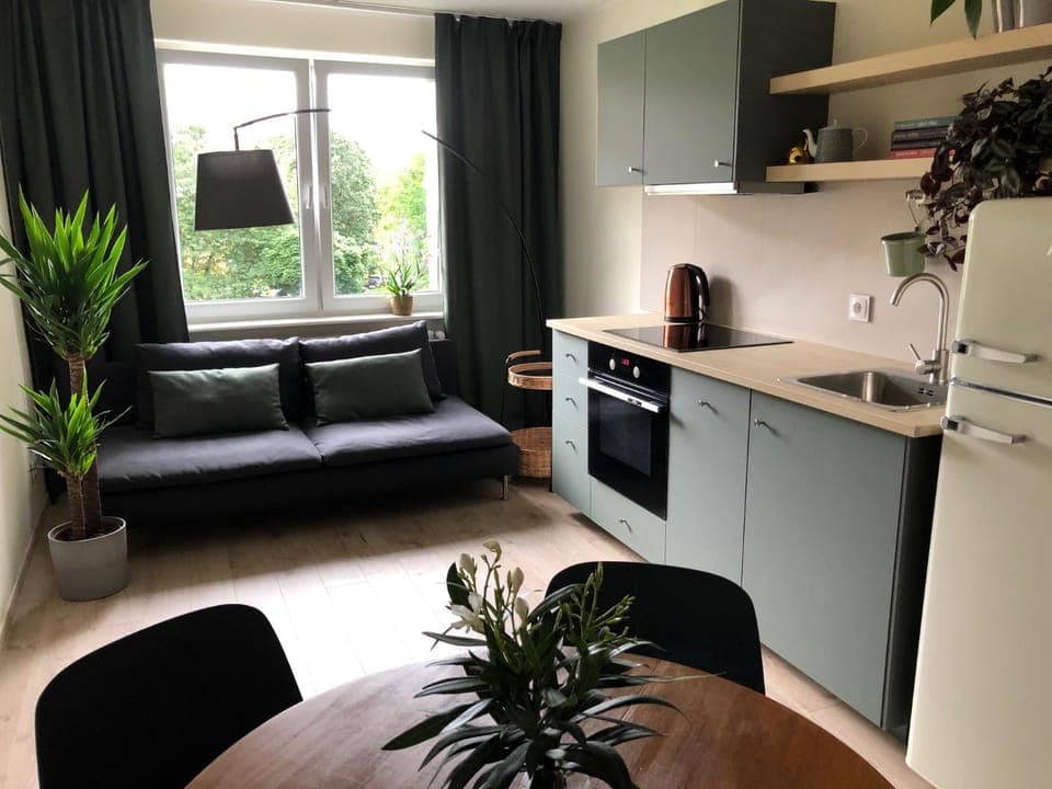 Kitchen or kitchenette, Living room