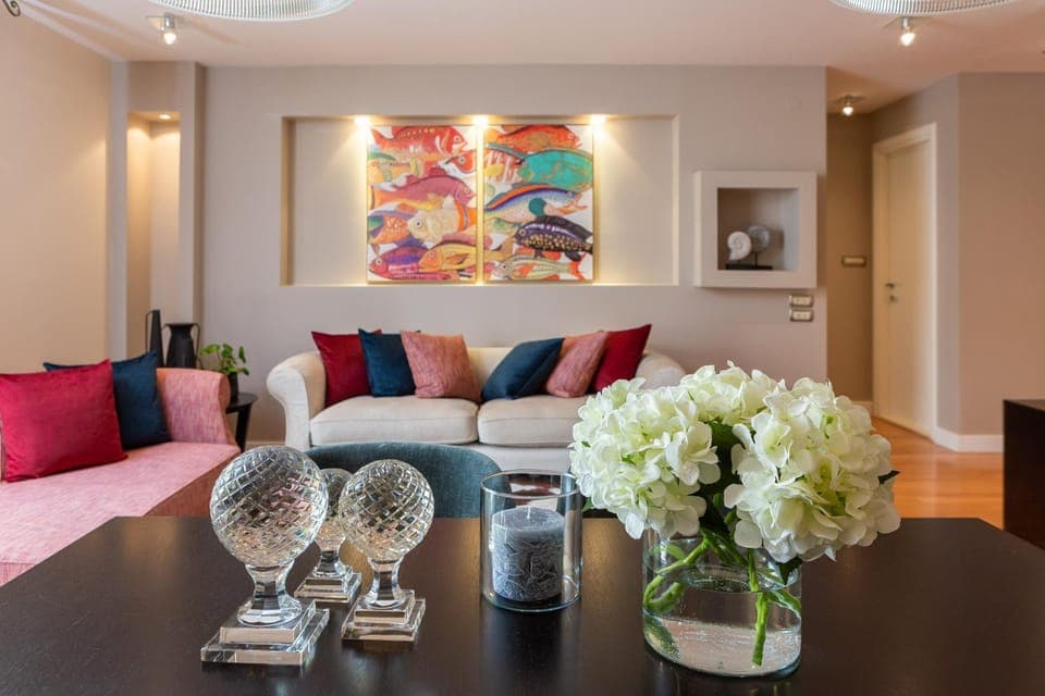 Living room, Seating area