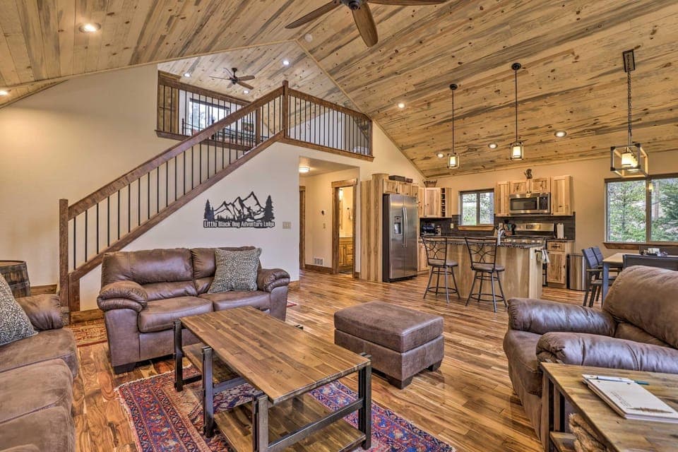 Rocky Mountain Alma Cabin with Deck & Hot Tub! Cabin in Alma