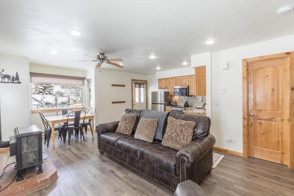 Alpenglow Unit 6 House in Ouray