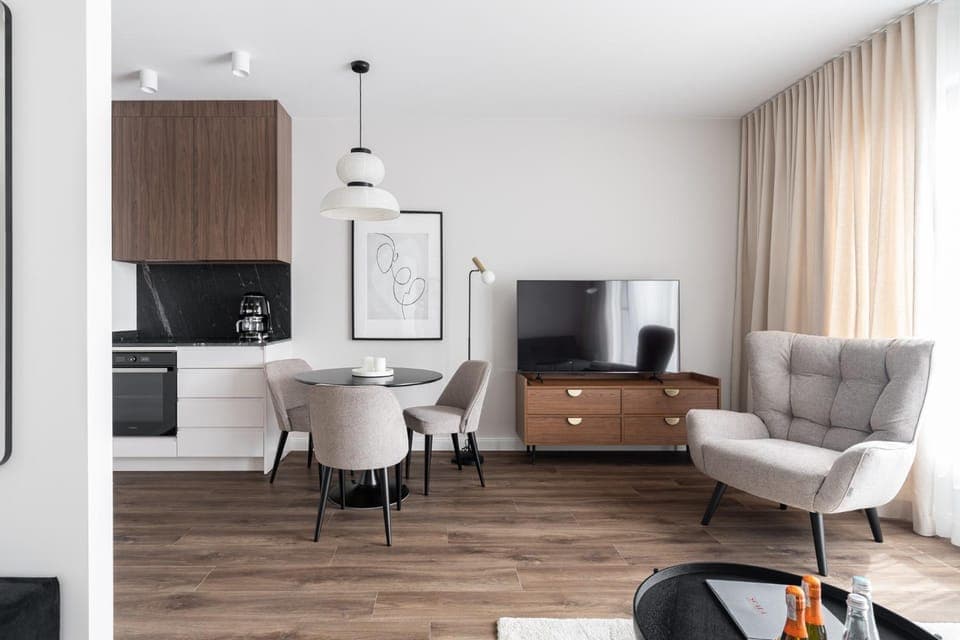 TV and multimedia, Kitchen or kitchenette, Living room, Seating area, Dining area, Evening entertainment, oven