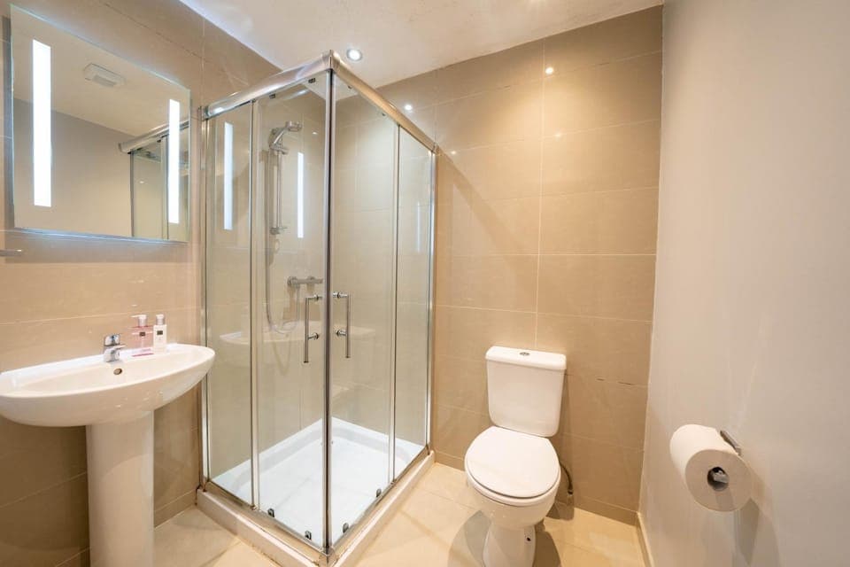 Shower, Toilet, Bathroom