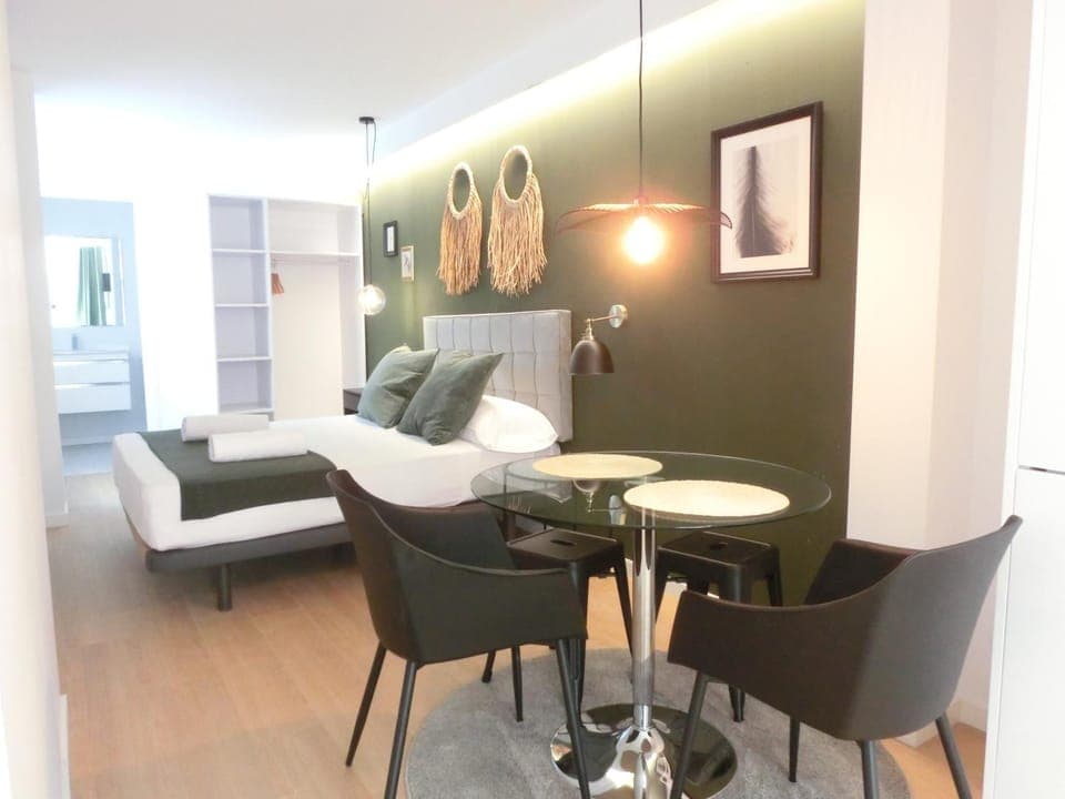 Dining area, Bedroom